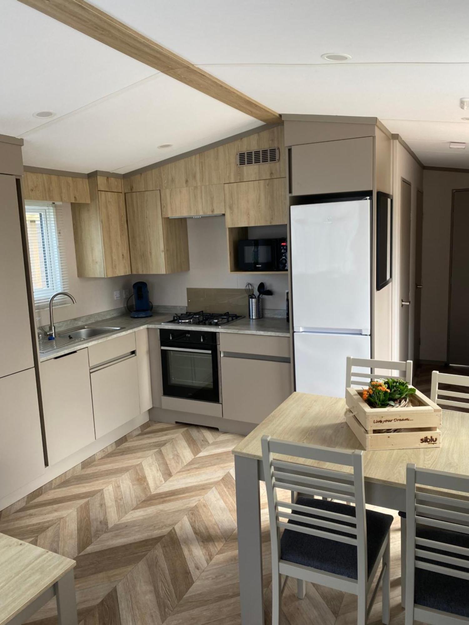 לאוורסאוח 4 Persoons Chalet Hz 21 מראה חיצוני תמונה